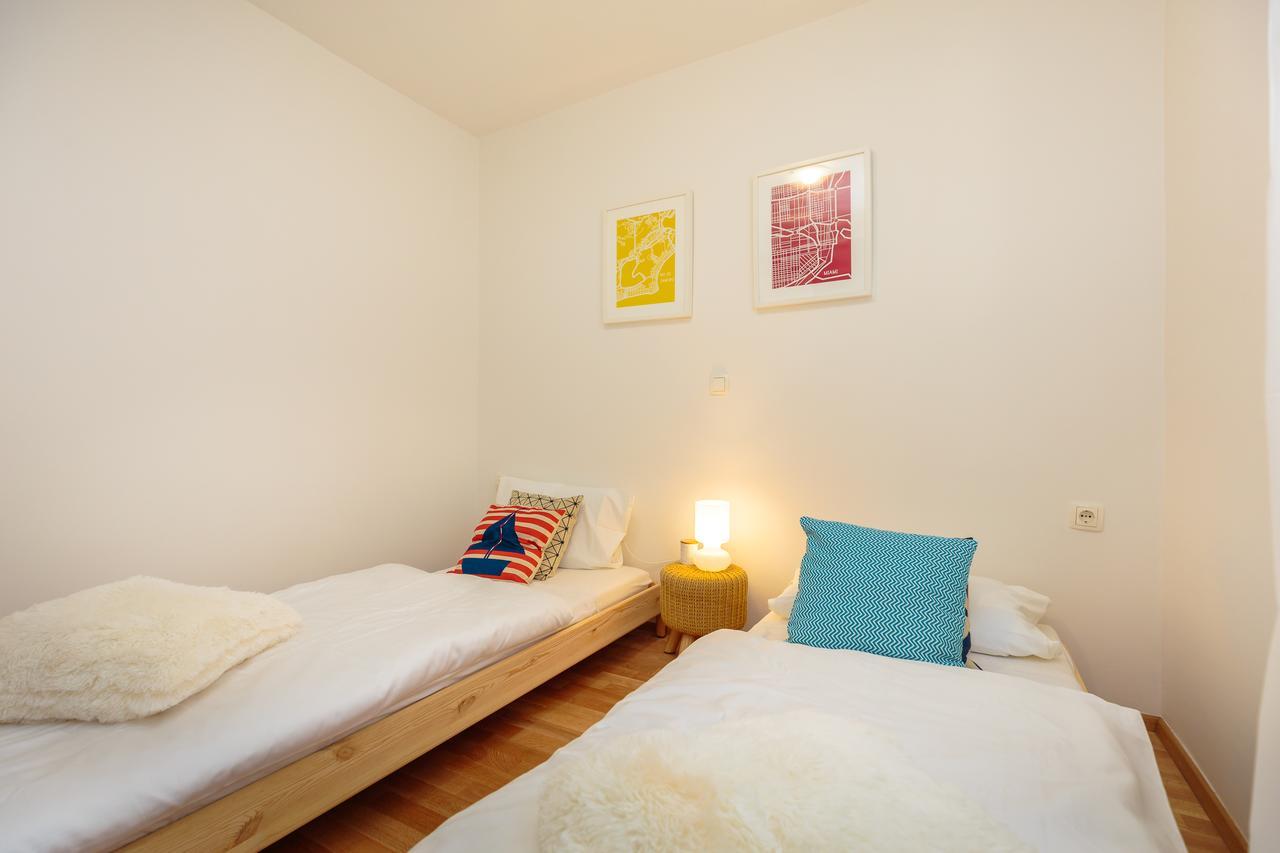 Two Bedroom Sunny Leilighet *