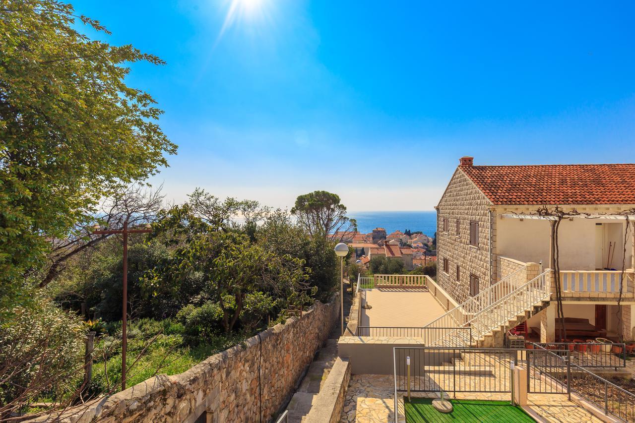 Two Bedroom Sunny Leilighet