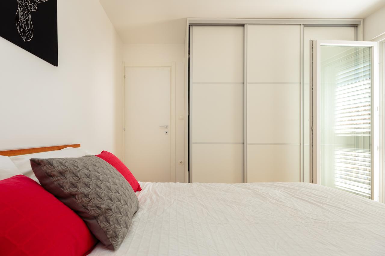 Two Bedroom Sunny Leilighet *