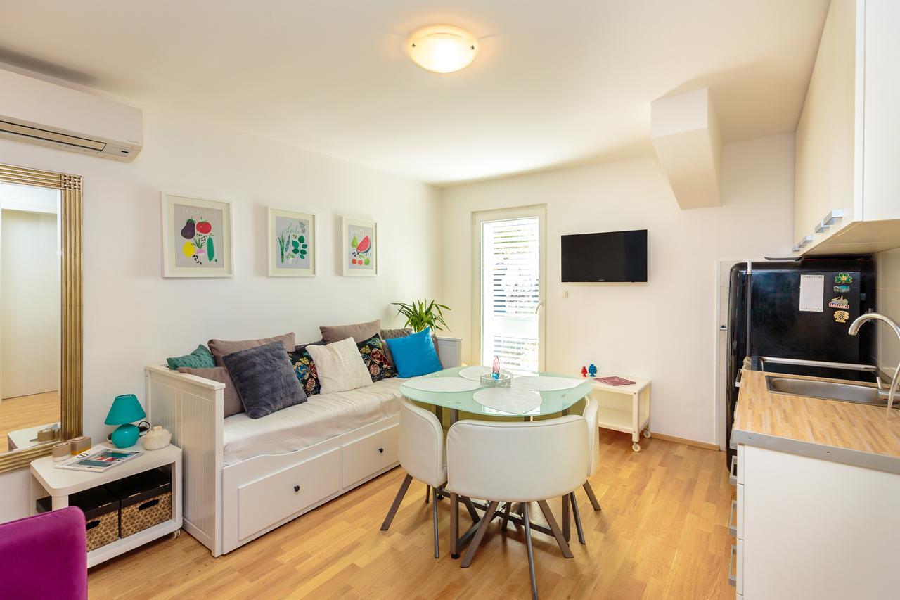 Leilighet Two Bedroom Sunny