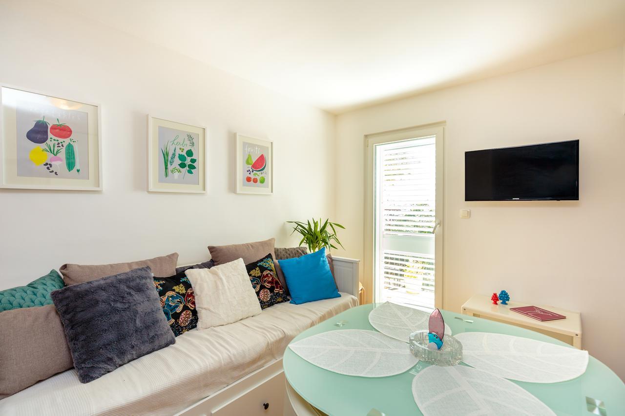 Leilighet Two Bedroom Sunny *